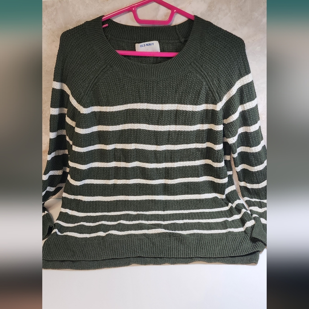 Womens Sweater- L